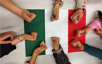 18 aprile 2024 – Non parlo, non vedo, non sento, io gesticolo
